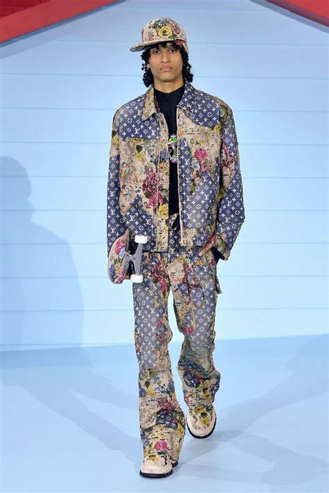 louis vuitton fw22 men|Louis Vuitton men's show.